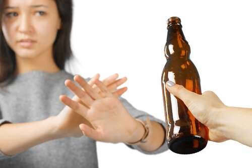 подросток отказывается от алкоголя